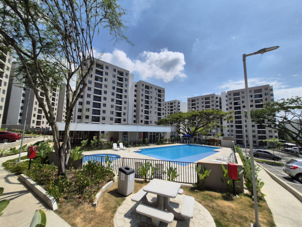 Apartamento En Venta - Ciudad Guabinas, Yumbo