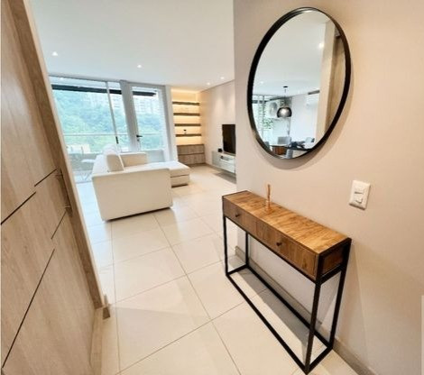 Apartamento En Arriendo - Urbanización La Flora, Cali