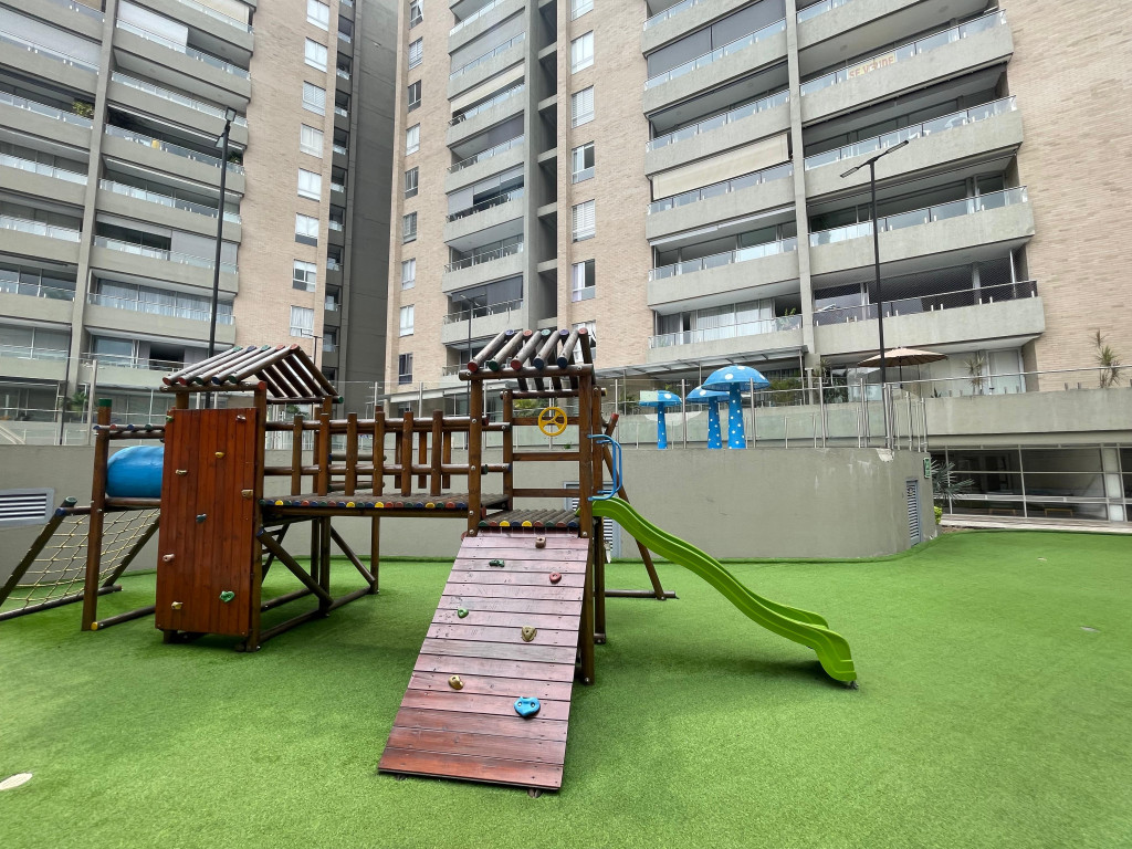 Apartamento En Arriendo - Urbanización La Flora, Cali