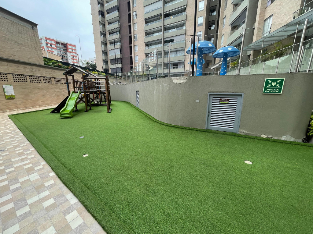 Apartamento En Arriendo - Urbanización La Flora, Cali