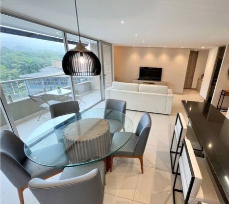 Apartamento En Arriendo - Urbanización La Flora, Cali