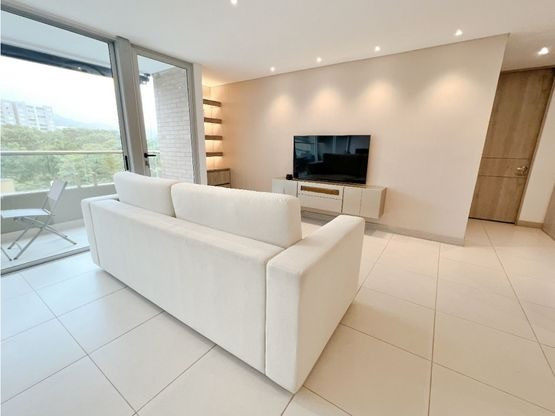 Apartamento En Arriendo - Urbanización La Flora, Cali