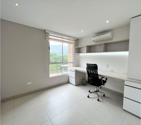 Apartamento En Arriendo - Urbanización La Flora, Cali