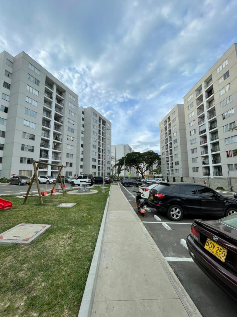 Apartamento En Arriendo - Ciudad Guabinas, Yumbo