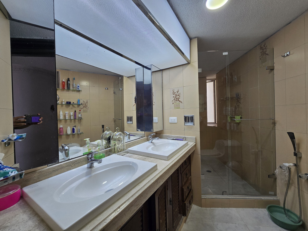 Apartamento En Venta - Tejares - Cristales, Cali