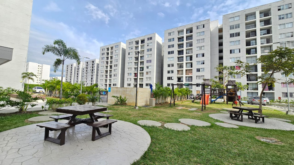 Apartamento En Arriendo - Hacienda Kachipay, Cali