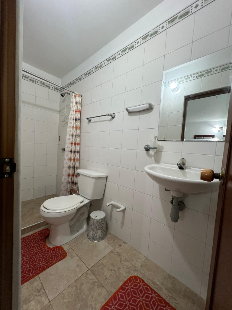 Casa En Arriendo - Prados Del Norte, Cali