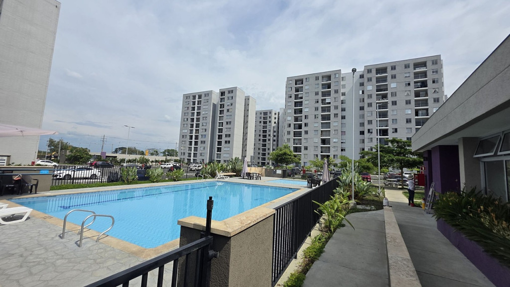 Apartamento En Arriendo - Hacienda Kachipay, Cali