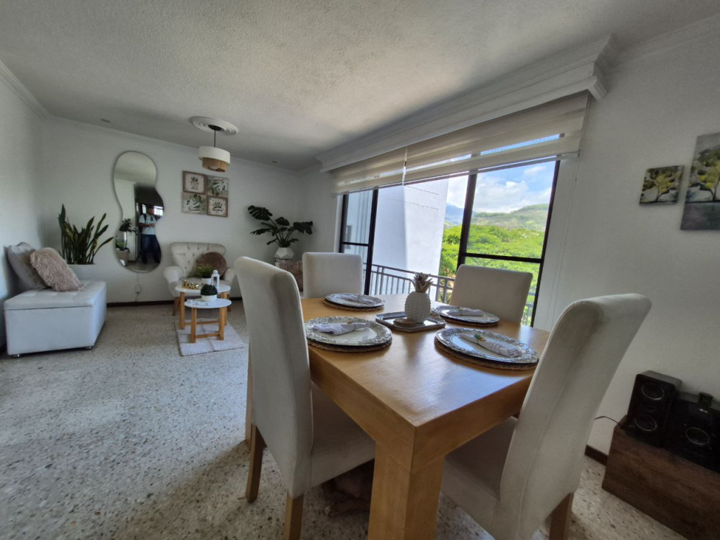 Apartamento En Venta - El Refugio, Cali