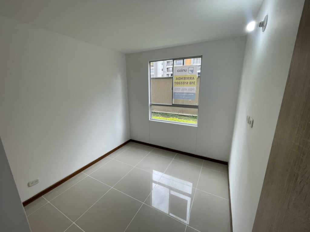 Apartamento En Arriendo - Urbanización La Flora, Cali