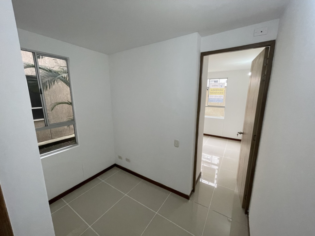 Apartamento En Arriendo - Urbanización La Flora, Cali