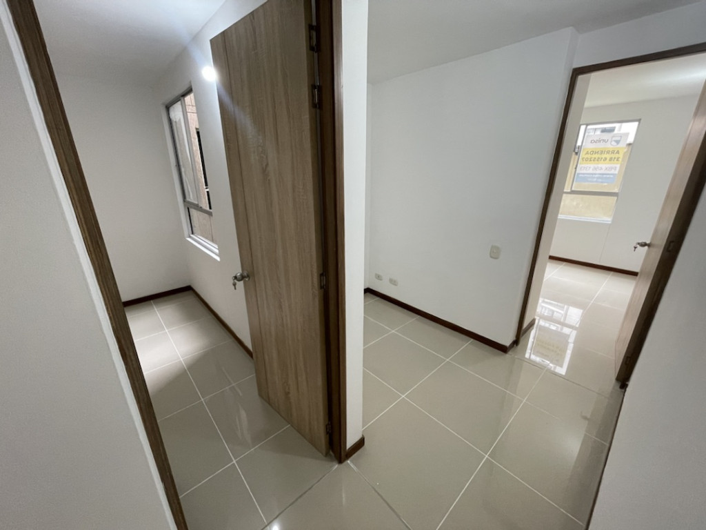 Apartamento En Arriendo - Urbanización La Flora, Cali