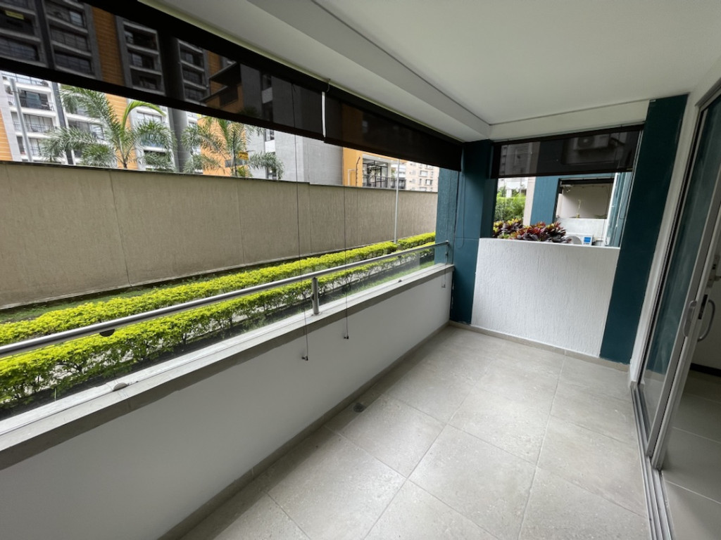 Apartamento En Arriendo - Urbanización La Flora, Cali