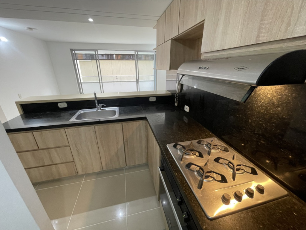 Apartamento En Arriendo - Urbanización La Flora, Cali