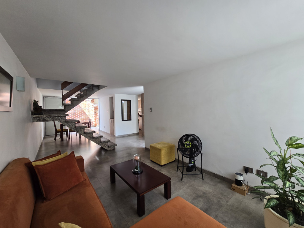 Casa En Venta - Ciudad Los Alamos, Cali