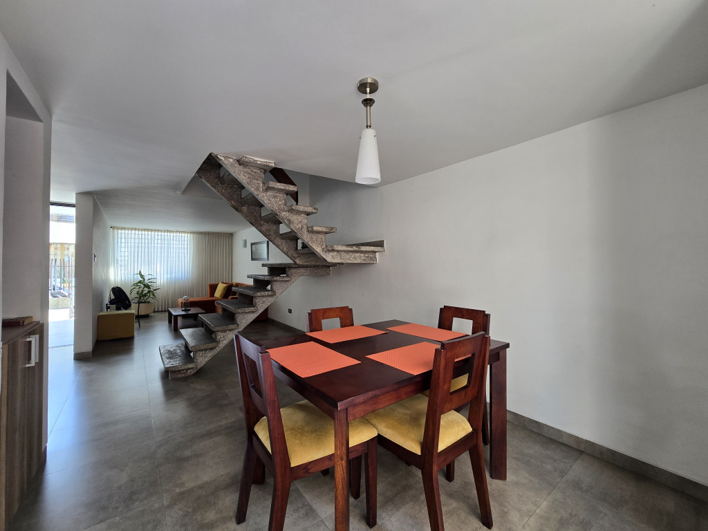 Casa En Venta - Ciudad Los Alamos, Cali