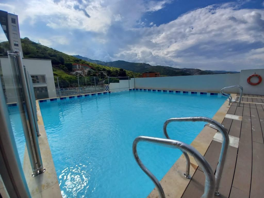 Apartamento En Arriendo - Altos De Menga, Cali