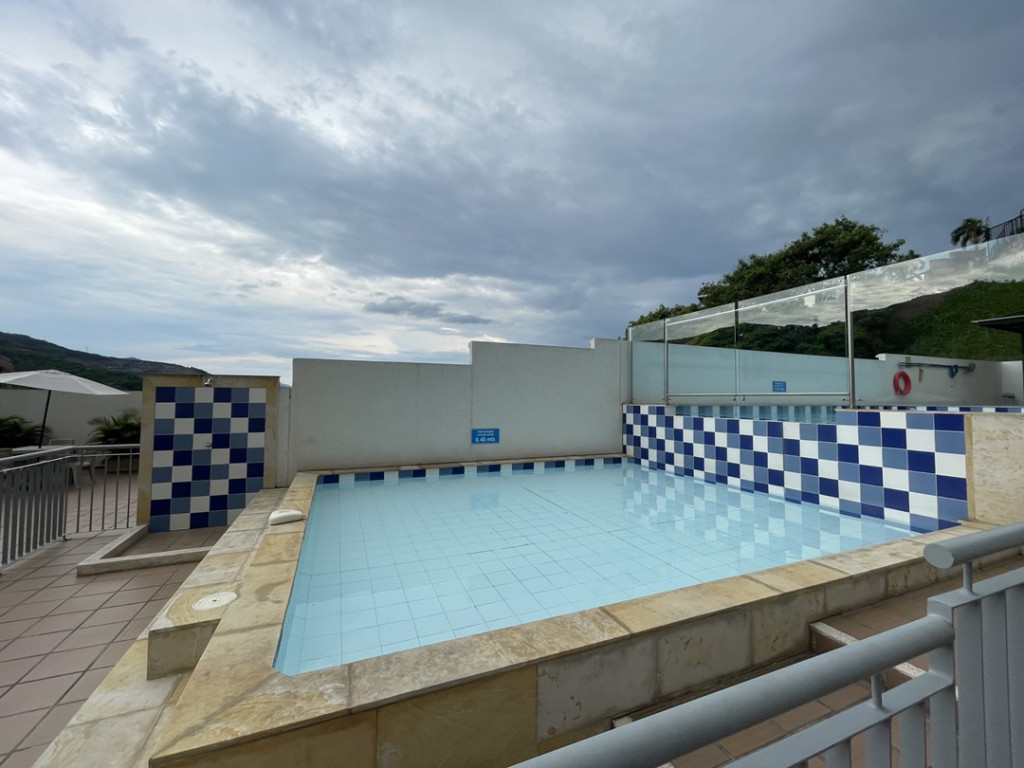 Apartamento En Arriendo - Altos De Menga, Cali