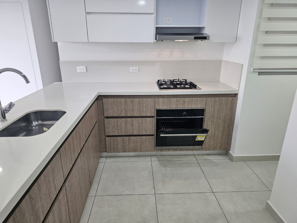 Apartamento En Arriendo - Altos De Menga, Cali