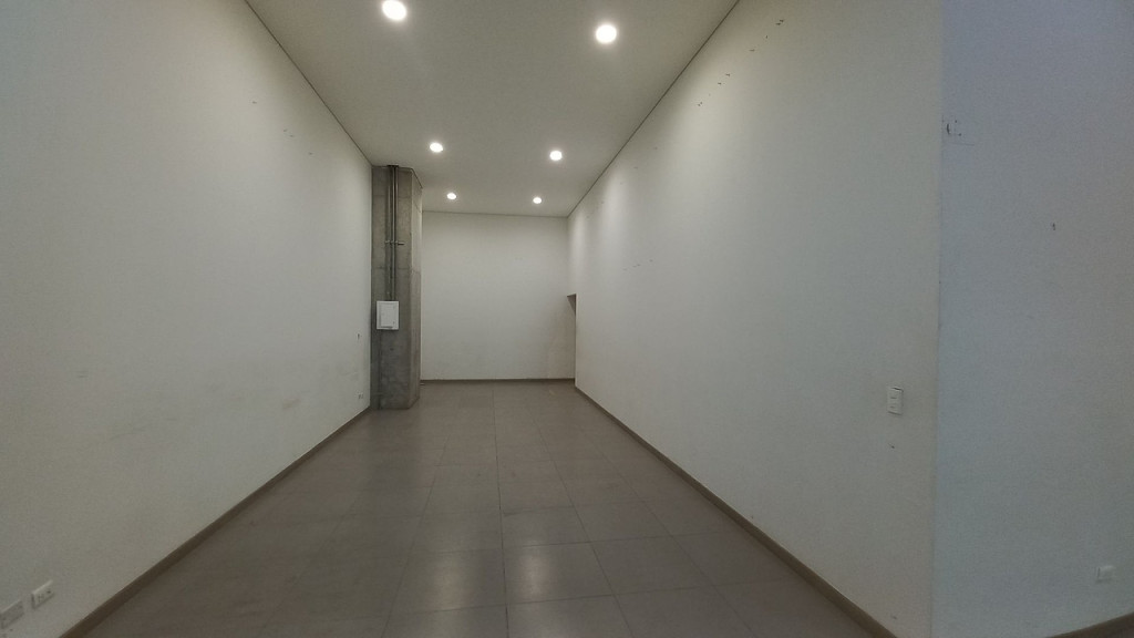 Local En Arriendo - Chipichape, Cali