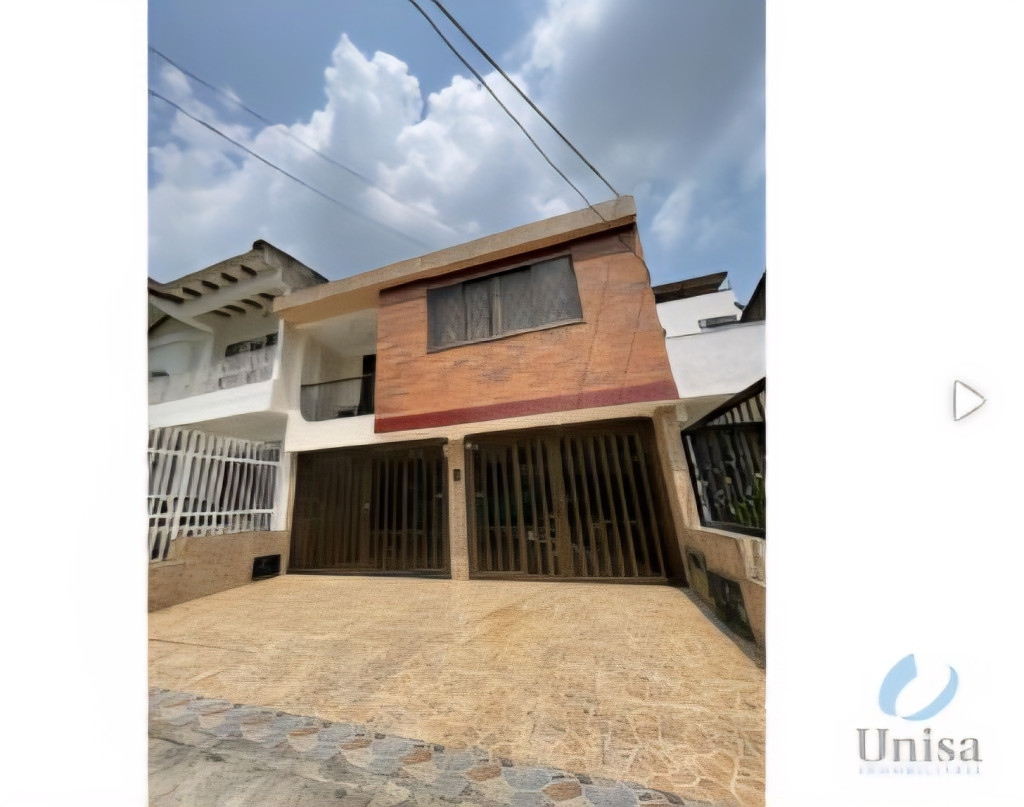 Apartamento En Venta - Urbanización La Flora, Cali