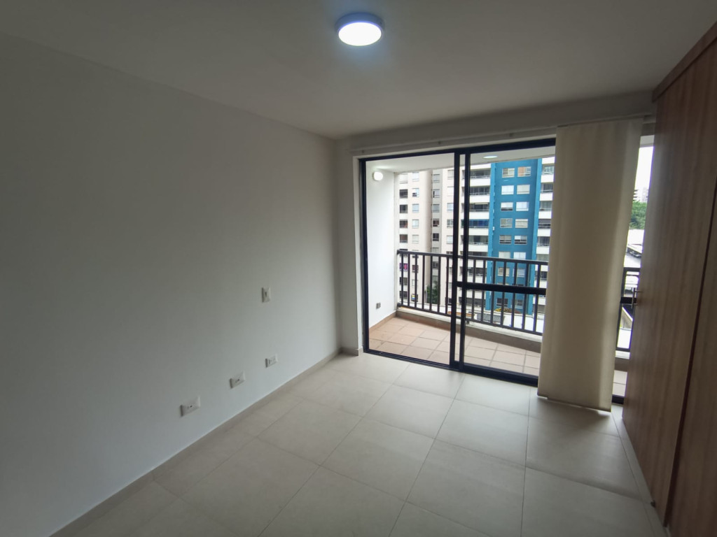 Apartaestudio En Arriendo - Urbanización La Flora, Cali