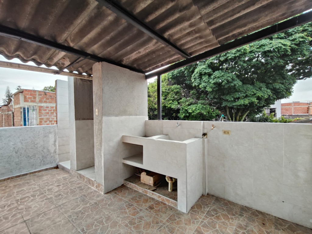 Casa En Arriendo - Paseo De Los Almendros, Cali