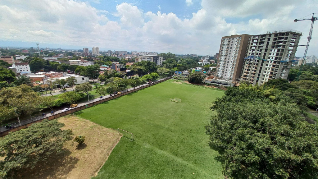 Apartamento En Arriendo - Urbanización La Flora, Cali