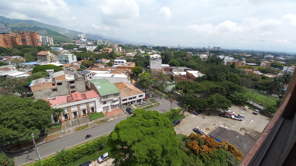 Apartamento En Arriendo - Urbanización La Flora, Cali