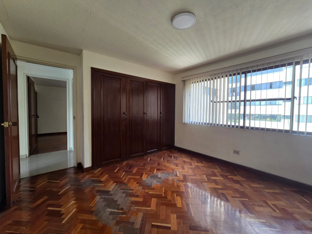 Apartamento En Arriendo - Urbanización La Flora, Cali