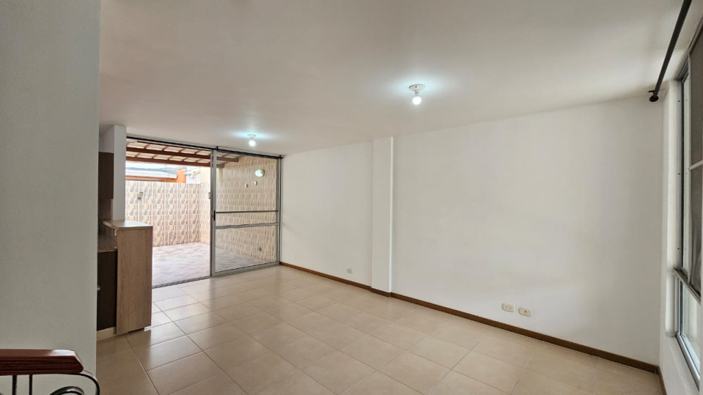 Casa En Arriendo - Ciudad Country, Jamundí