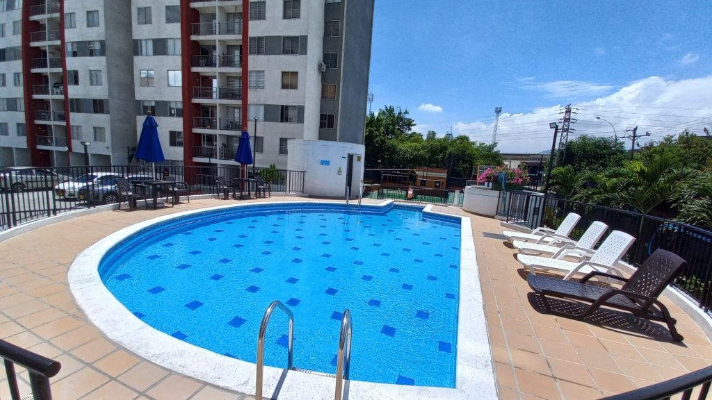 Apartamento En Arriendo - Prados Del Norte, Cali