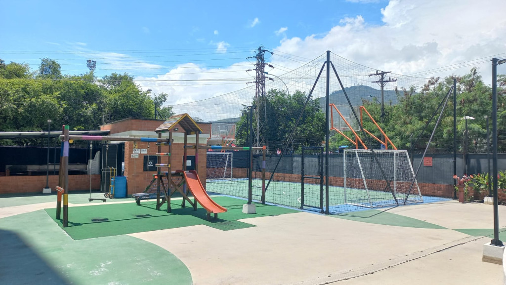 Apartamento En Arriendo - Prados Del Norte, Cali