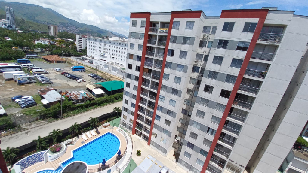 Apartamento En Arriendo - Prados Del Norte, Cali