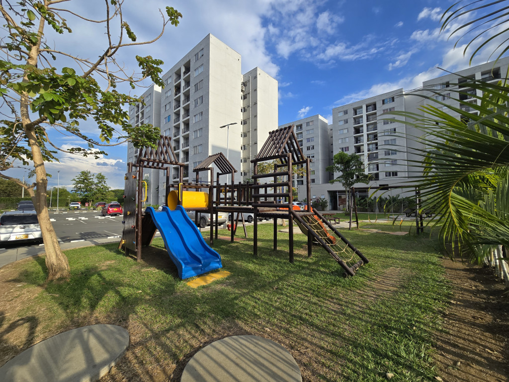 Apartamento En Venta - Bochalema, Cali