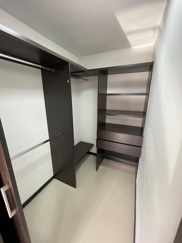 Apartamento En Arriendo - Ciudad Jardín, Cali
