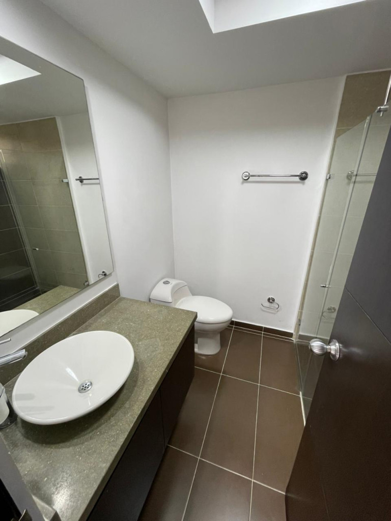 Apartamento En Arriendo - Ciudad Jardín, Cali