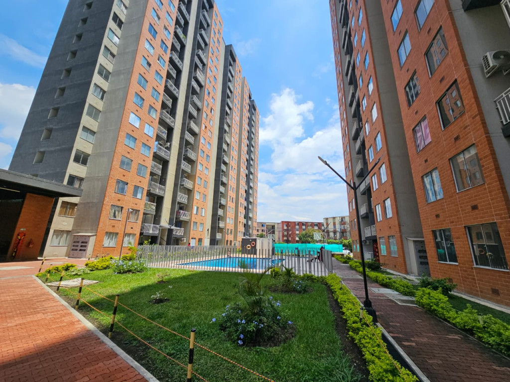 Apartamento En Arriendo - Ciudad 2000, Cali