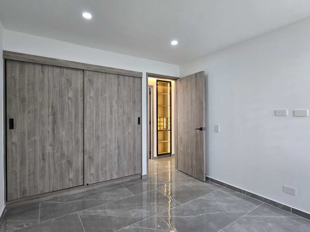 Apartamento En Venta - La Hacienda, Cali