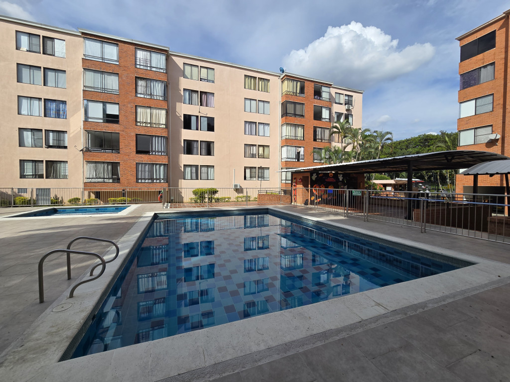 Apartamento En Venta - La Hacienda, Cali