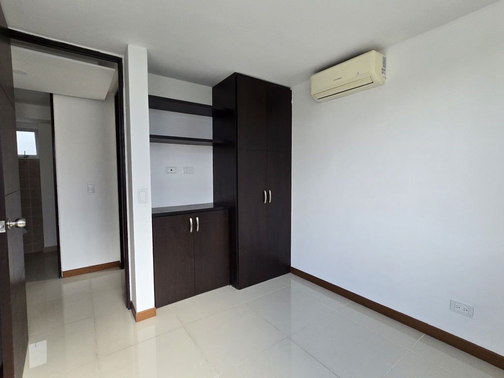 Apartamento En Venta - Valle Del Lili, Cali