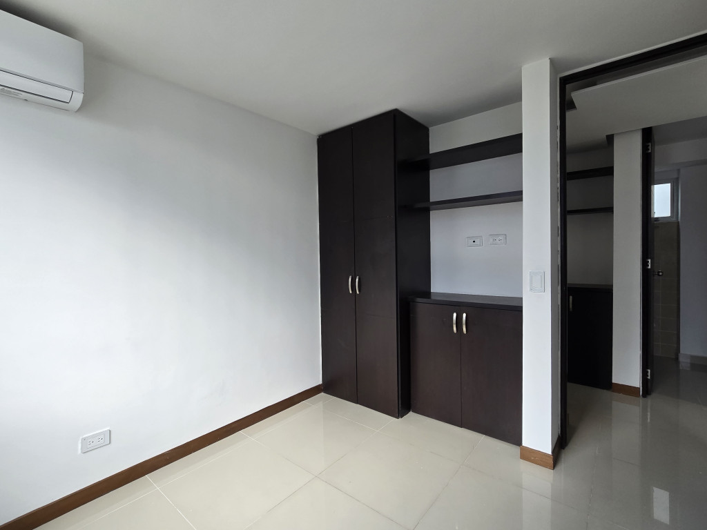 Apartamento En Venta - Valle Del Lili, Cali