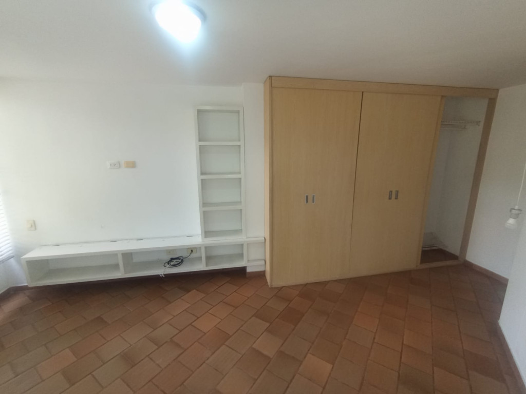 Apartamento En Arriendo - Urbanización La Flora, Cali