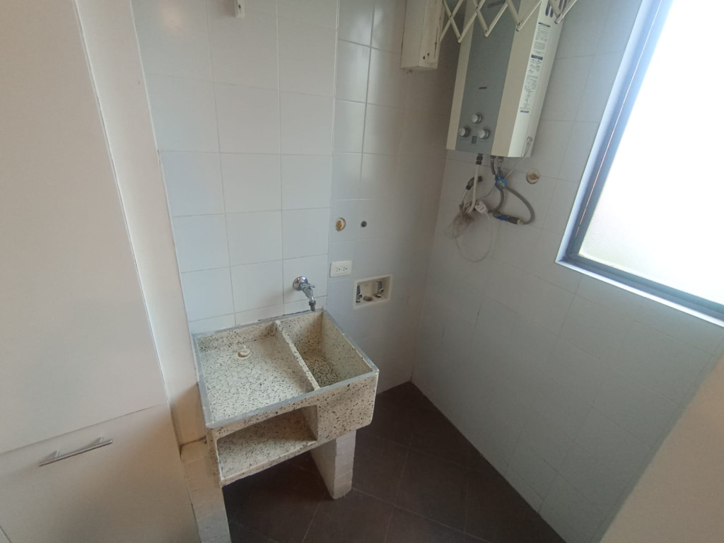 Apartamento En Arriendo - Urbanización La Flora, Cali