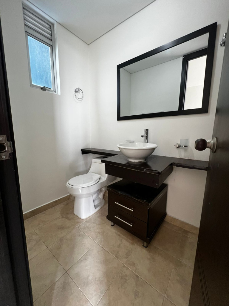 Apartamento En Arriendo - Valle Del Lili, Cali