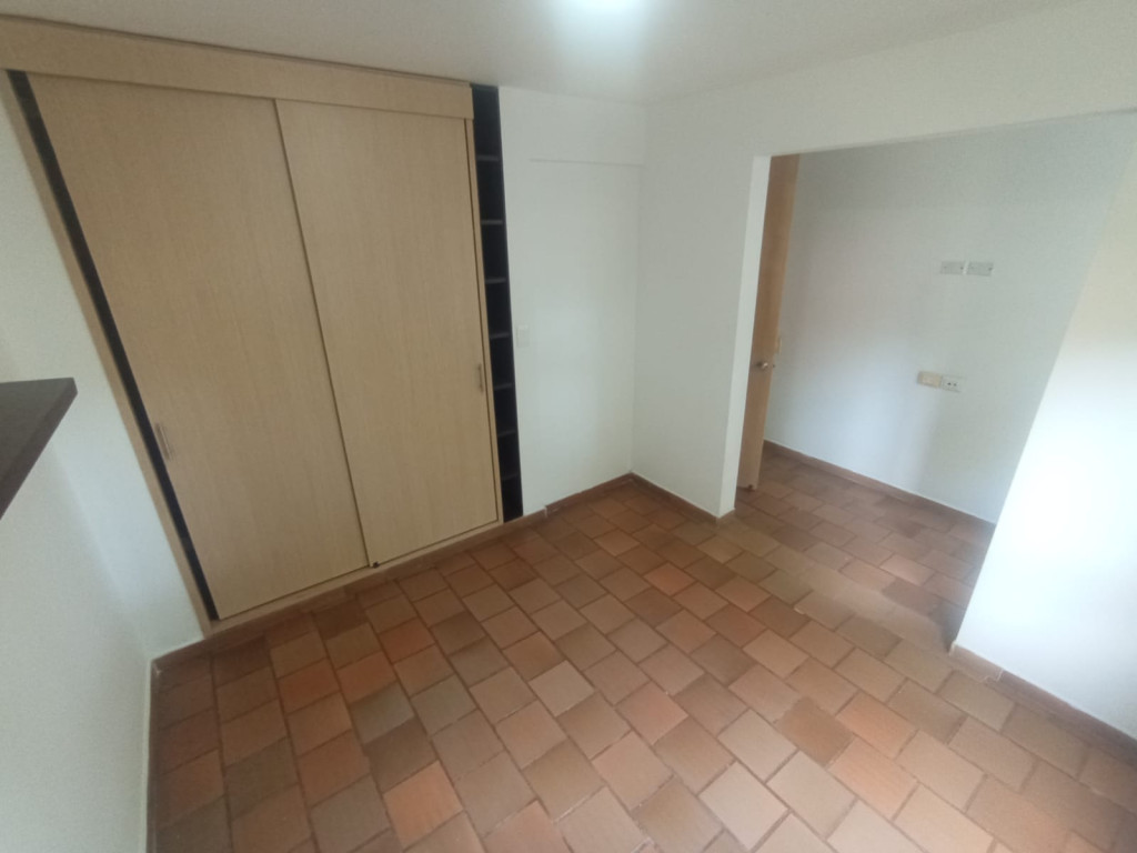 Apartamento En Arriendo - Urbanización La Flora, Cali