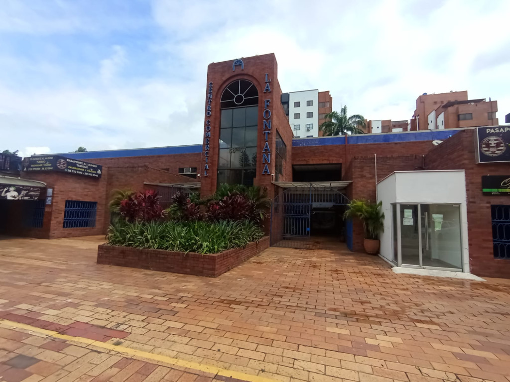 Local En Arriendo - El Limonar, Cali