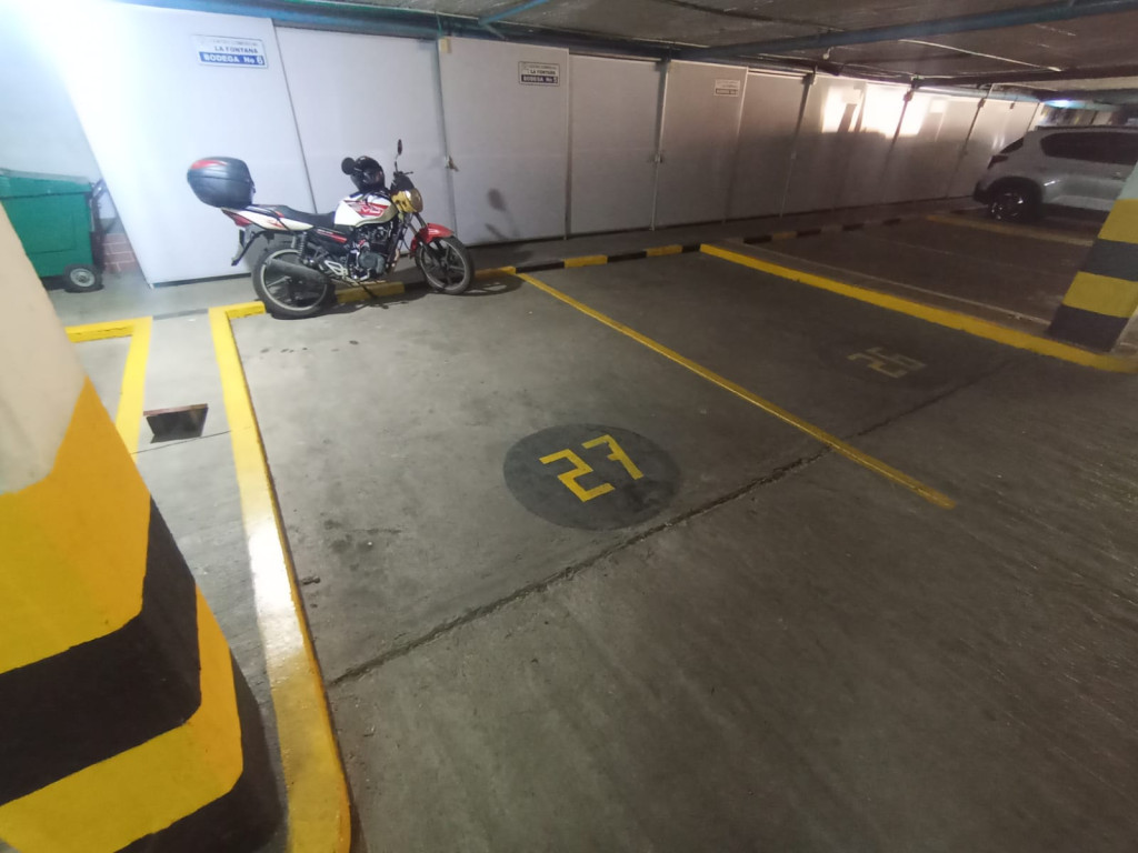 Local En Arriendo - El Limonar, Cali