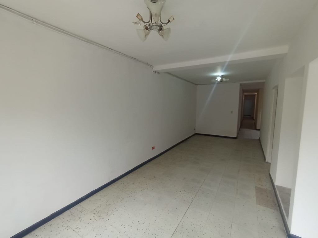 Casa En Arriendo - Primitivo Crespo, Cali