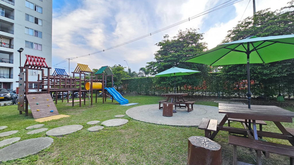 Apartamento En Arriendo - Hacienda Kachipay, Cali